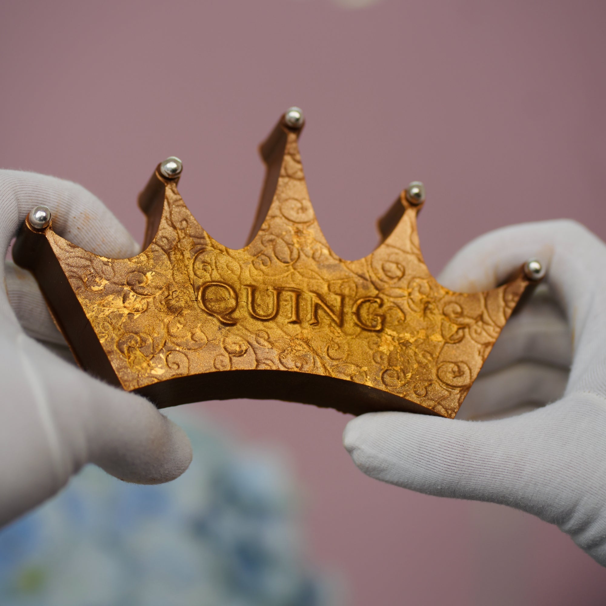CROWN QUING ROYAL